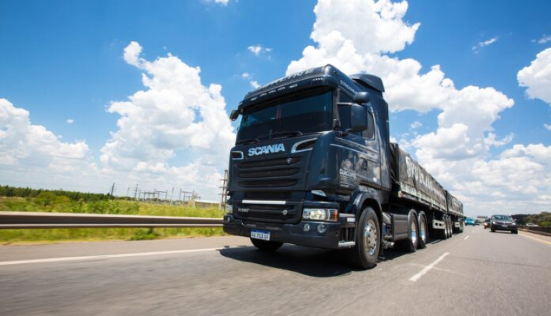 El Gobierno liberó la circulación de camiones bitrenes en rutas del país