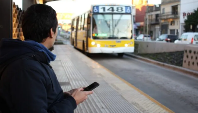 Cómo quedan las nuevas tarifas de colectivos tras la suba del 15%