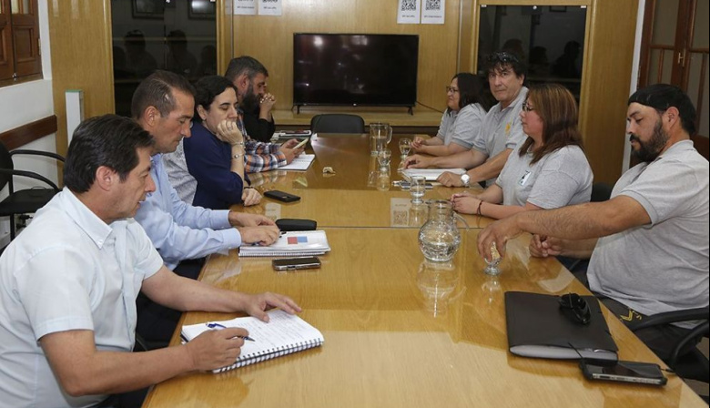 El Gobierno de Neuquen se reunió con Viales y presentó una nueva oferta salarial