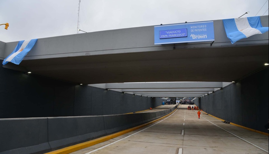 Kicillof inauguró el nuevo viaducto "Papa Francisco" en la Ruta Provincial Nº 4