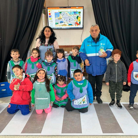 Educación Vial para los más chiquitos: el CEV de Morón visitó un jardín en San Miguel