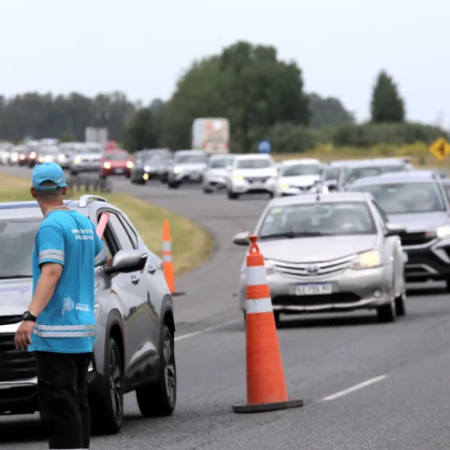 El tránsito de autos a la costa atlántica cayó 7,2% la primera quincena de enero